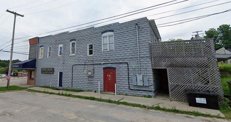 Torrey Tavern (Wolverine Hotel) - Torrey Tavern From Web Listing (newer photo)